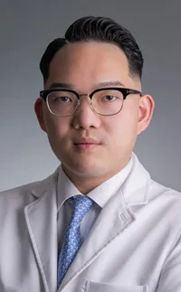 神田院歯科医師：椎津 太智